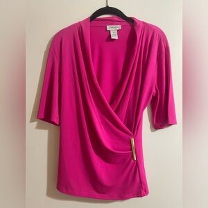 Hot pink V neck top with gold accent. Carmen Marc Valvo, size Medium.